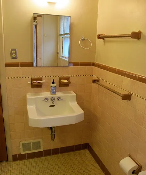 1316 Packard St #1 — Photo 9