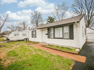 6 Mary Ann Ct, Florissant, MO 63031