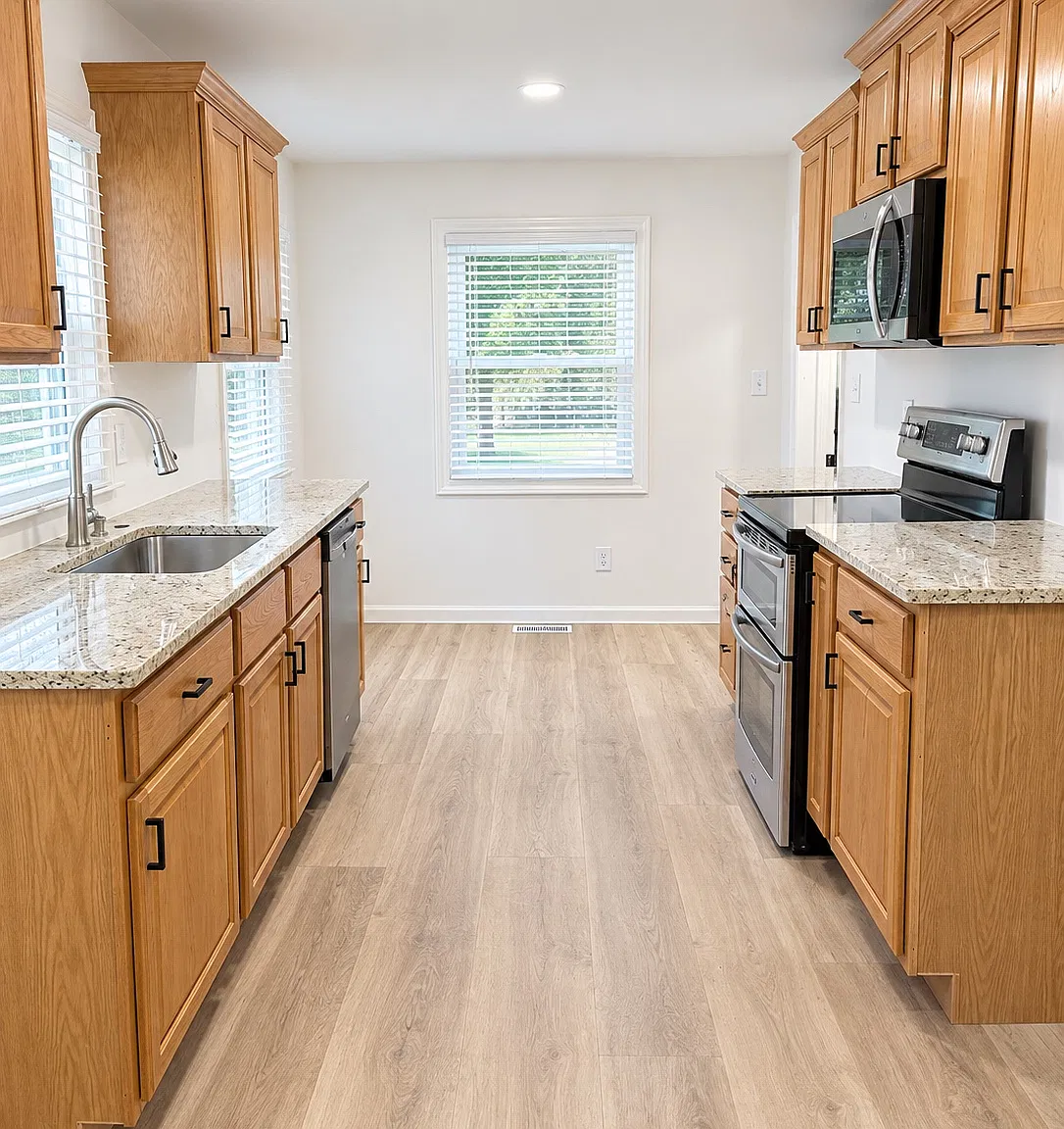 SW 16th St, Topeka — Photo 2