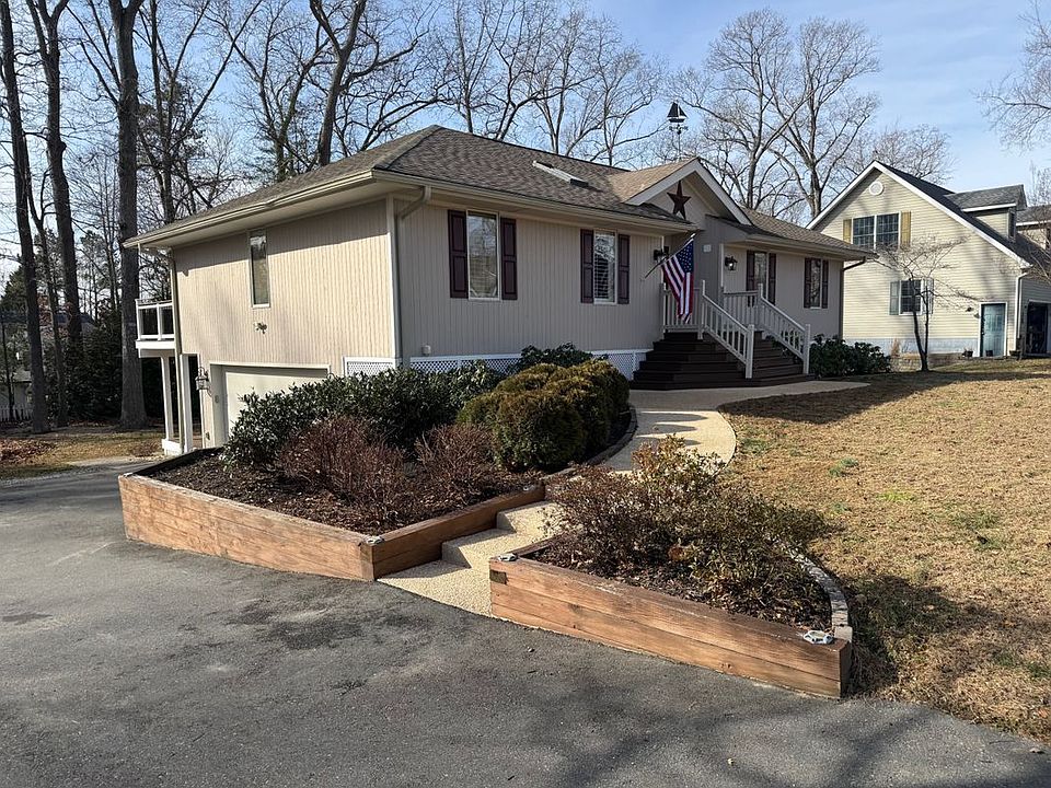 1st image of 29920 W Randor Dr