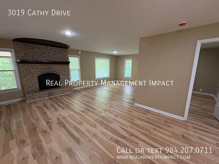 3019 Cathy Dr — Photo 6