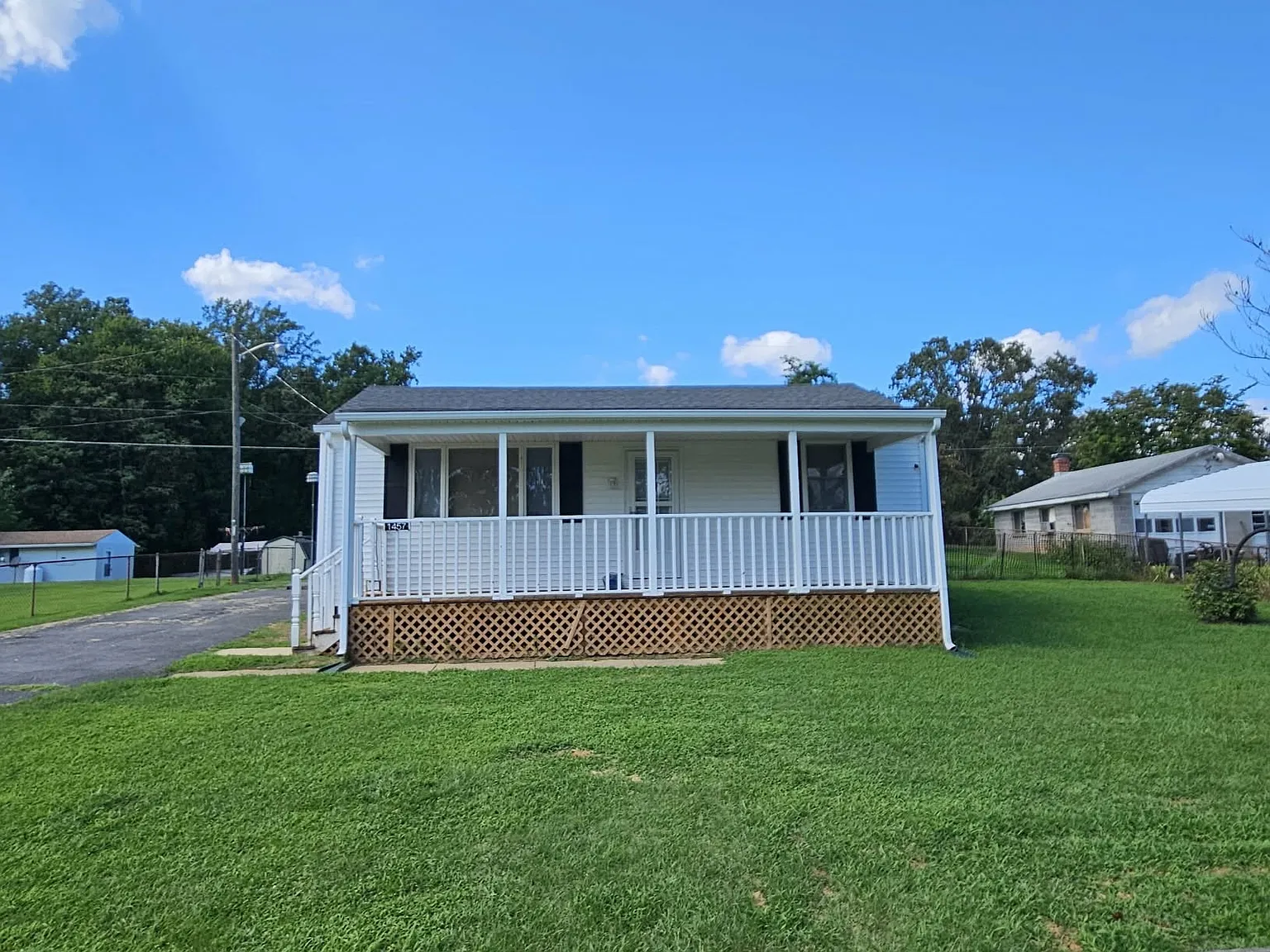 2 bed, 1152 sqft, $2,200 — Photo 1