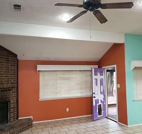 4th image of 935 W Embercrest Dr
