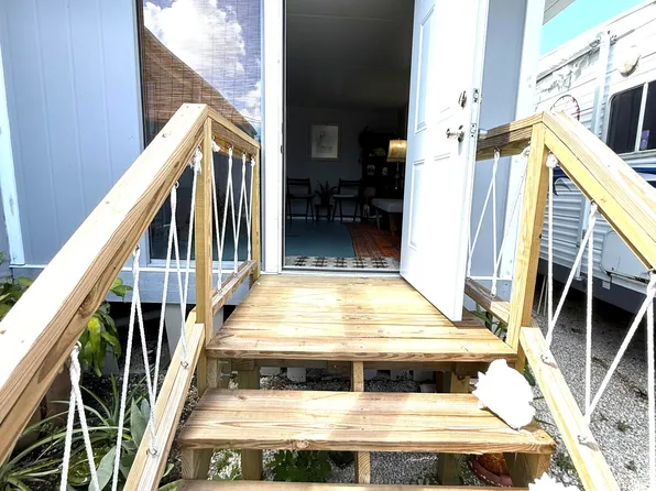 27960 Porgie Path, Little Torch Key, FL 33042