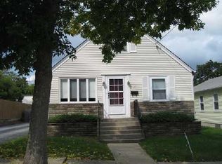 17 Paolino St, Providence, RI 02909