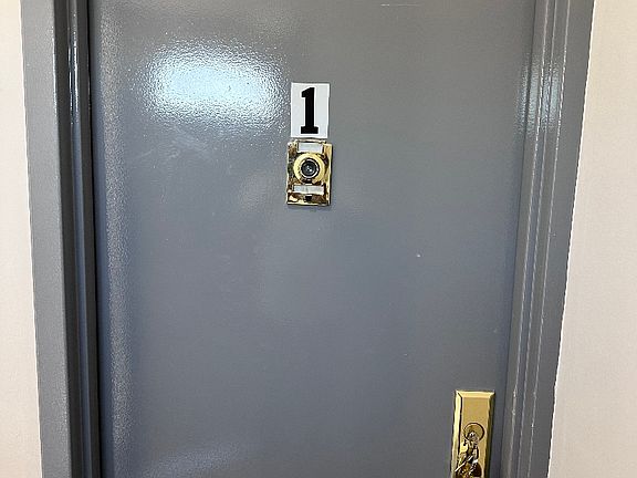 2nd image of 653 Bryant Ave #1