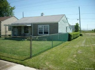 70 A St, Niagara Falls, NY 14303