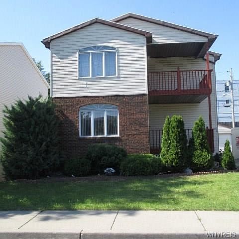 1st image of 128 Elmhurst Pl