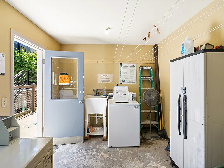 625 W Nickerson St #1 — Photo 11