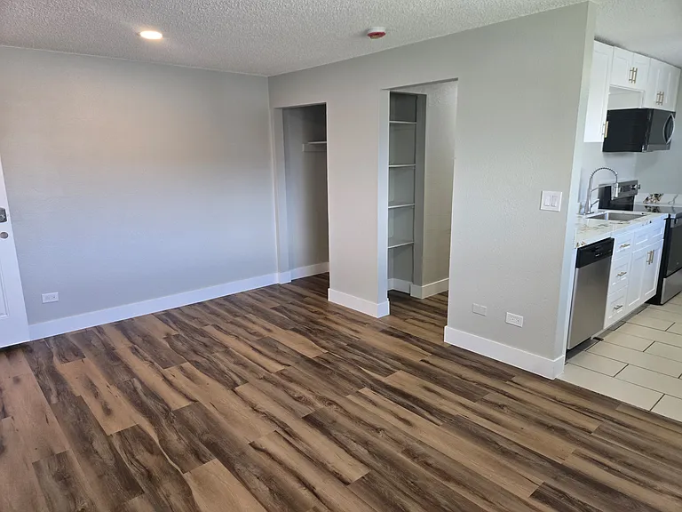 1644 Hanover St #204 — Photo 7
