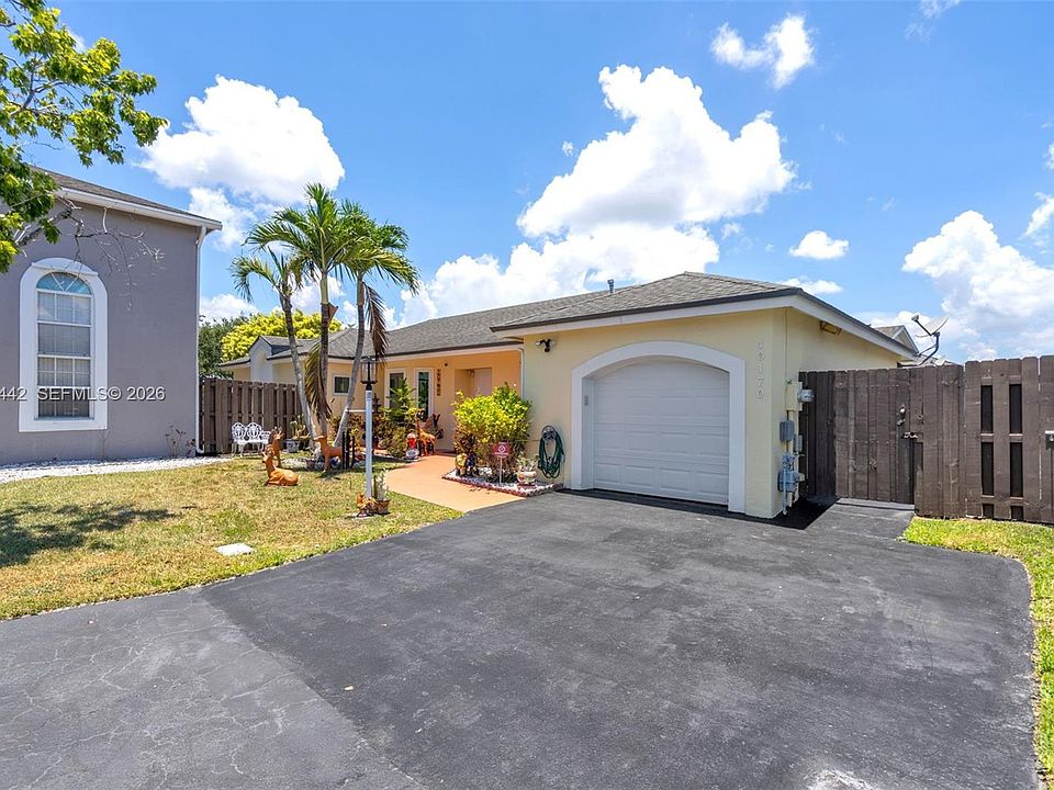 1st image of 10170 NW 54th Ter
