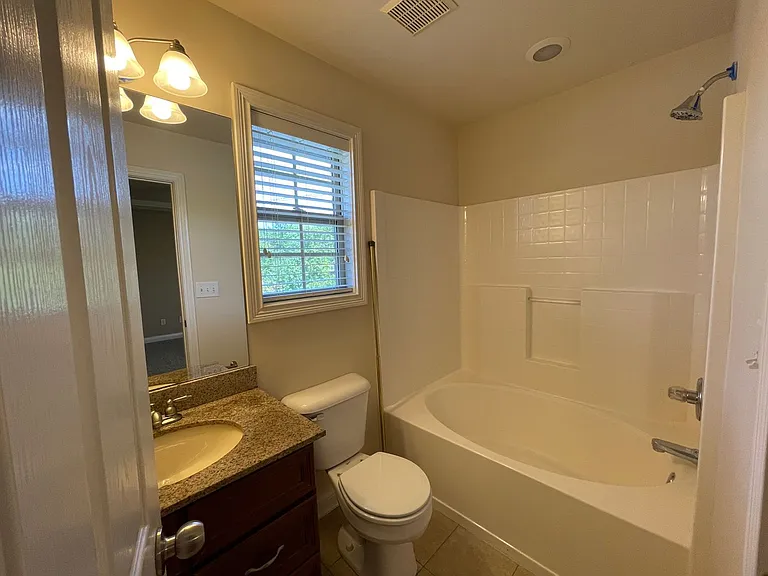 328 Broadleaf Ln — Photo 18