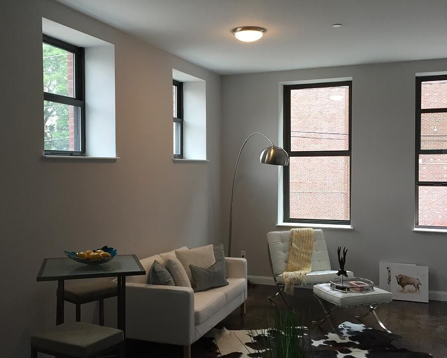 2nd image of 10 Merrymount Rd APT 201