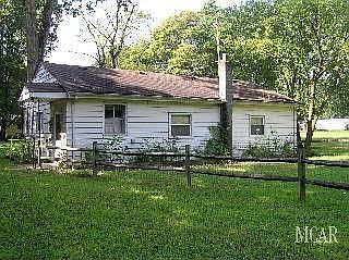 1st image of 1920 Woodland Dr