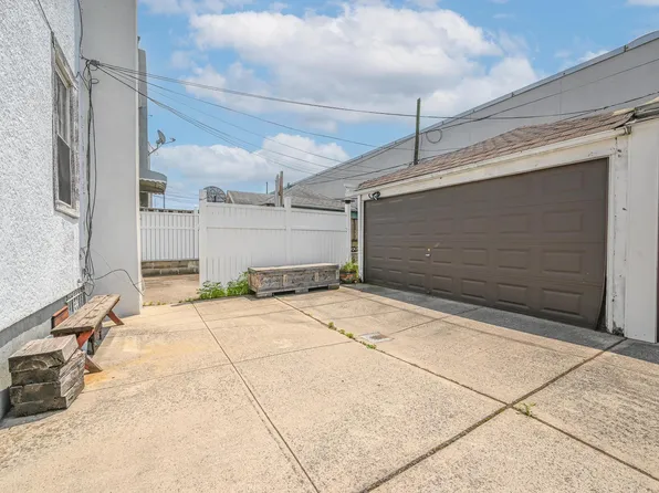 210 62nd Street image 22 of 22