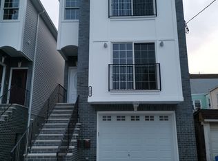 108 N 3rd St FLOOR 3, Harrison, NJ 07029