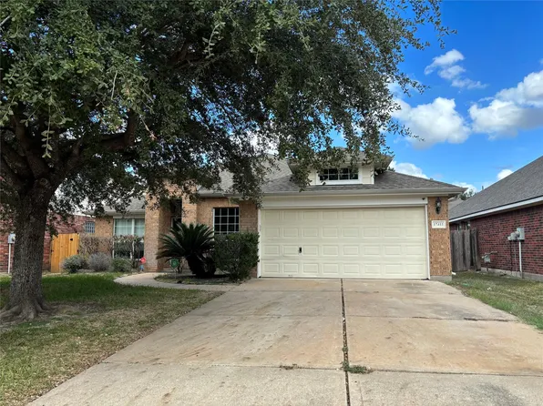 17411 N Riata Lake Dr, Cypress, TX 77433
