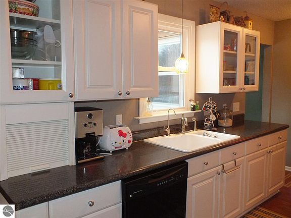 2nd image of 6450 Sugar Maple Ln