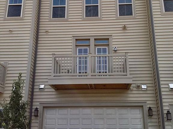 2 Car Garage, Balcony, roof top terrace