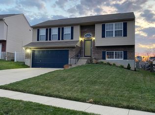 981 Wermeling Ln, Elsmere, KY 41018