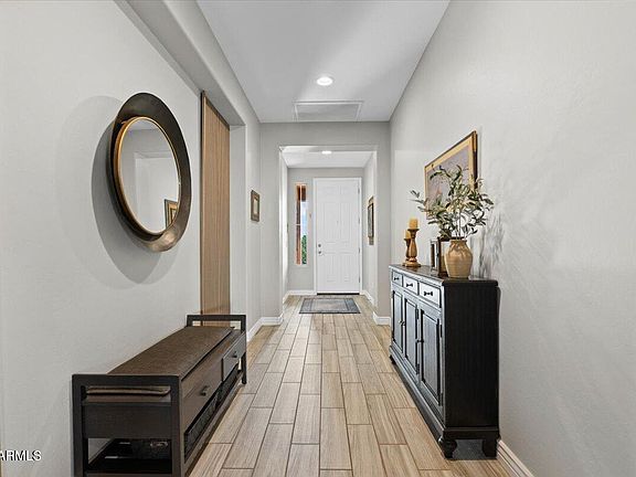 5th image of 2520 W Moura Drive