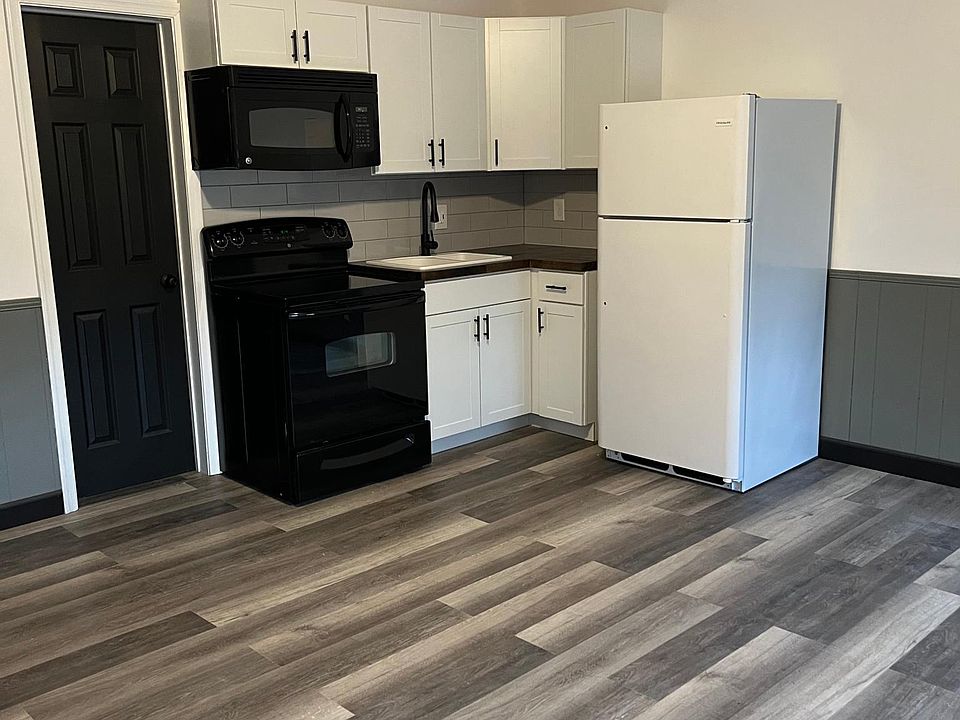 1st image of 22 1/2 S Main St #7