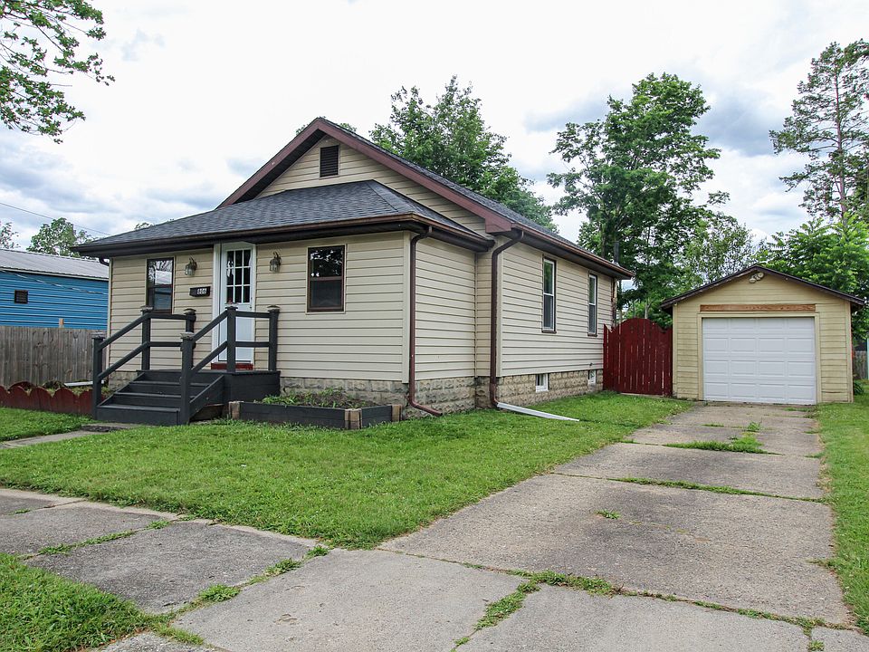 1st image of 806 West St