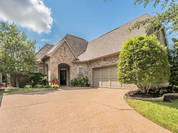 210 La Fontaine Ln, Keller, TX 76248