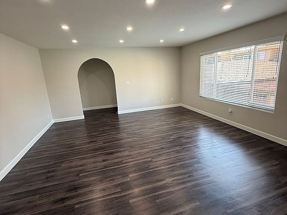 2nd image of 7720 Crescent Ave #10