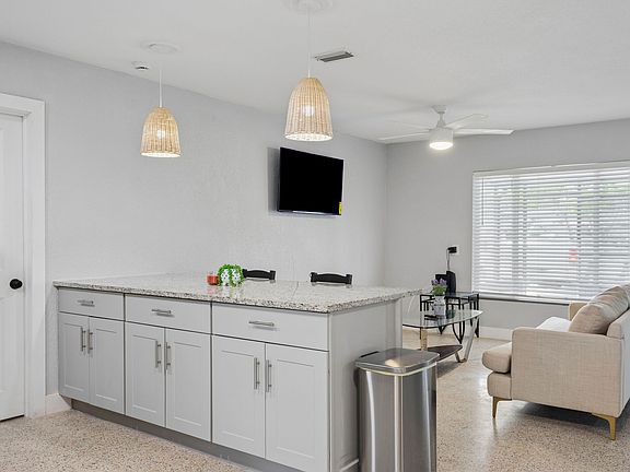 5th image of 4519 Venetian Blvd NE #1