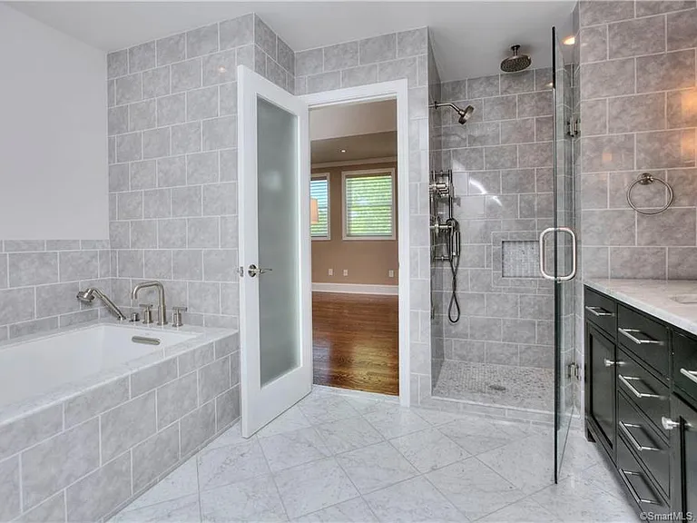 450 Center St #15 — Photo 20