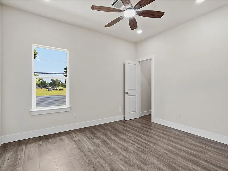 8027 Virgil St — Photo 46