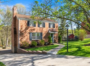 5158 Lantern Hill Dr, Pittsburgh, PA
