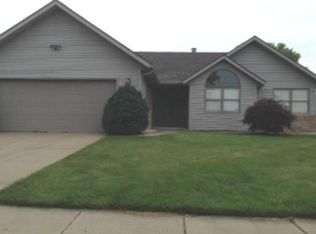 3290 Concord Ct, Columbus, IN