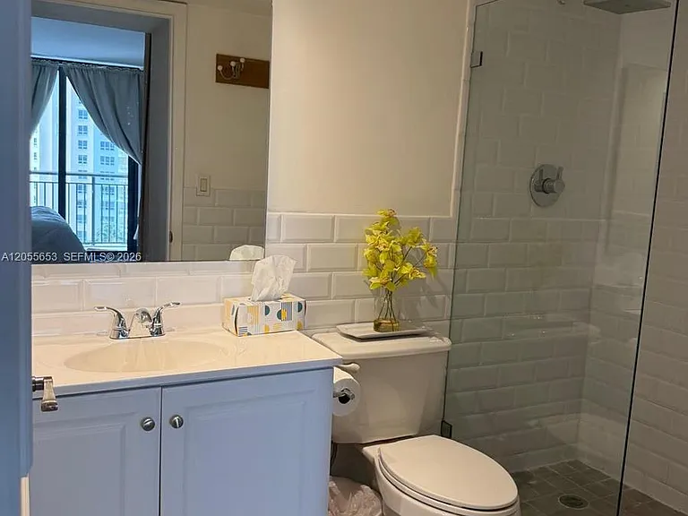 540 Brickell Key Dr #1418 — Photo 9
