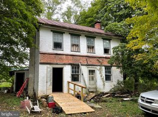 305 Roxbury Rd, Newville, PA 17241