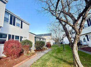 4 Persimmon Ln #4, Glastonbury, CT 06033
