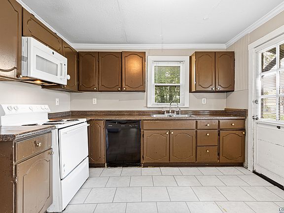 5th image of 206 King St