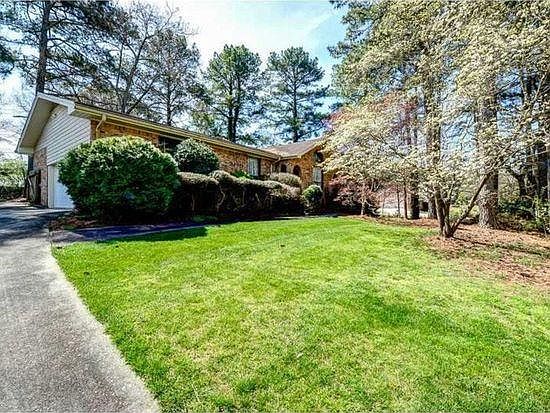 1st image of 5833 Williamsburg Dr