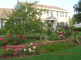 W149N7503 Sylvan Ln, Menomonee falls, WI 53051