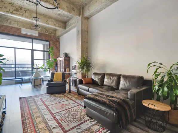 350 East 62nd Street image 1 of 9