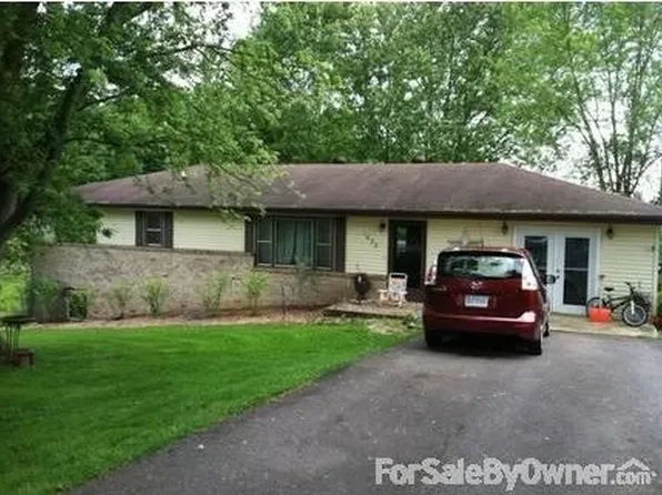 1073 Canterbury Ln, Abingdon, VA 24210