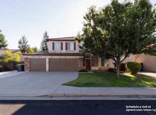 2422 Carson Ave, Clovis, CA 93611