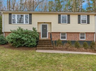 8 Whalen Rd, Hopkinton, MA 01748
