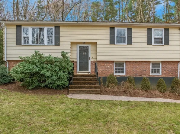 8 Whalen Rd, Hopkinton, MA 01748