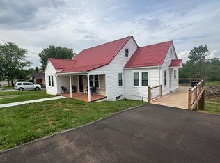 1105 N Main St, Hillsville, VA 24343