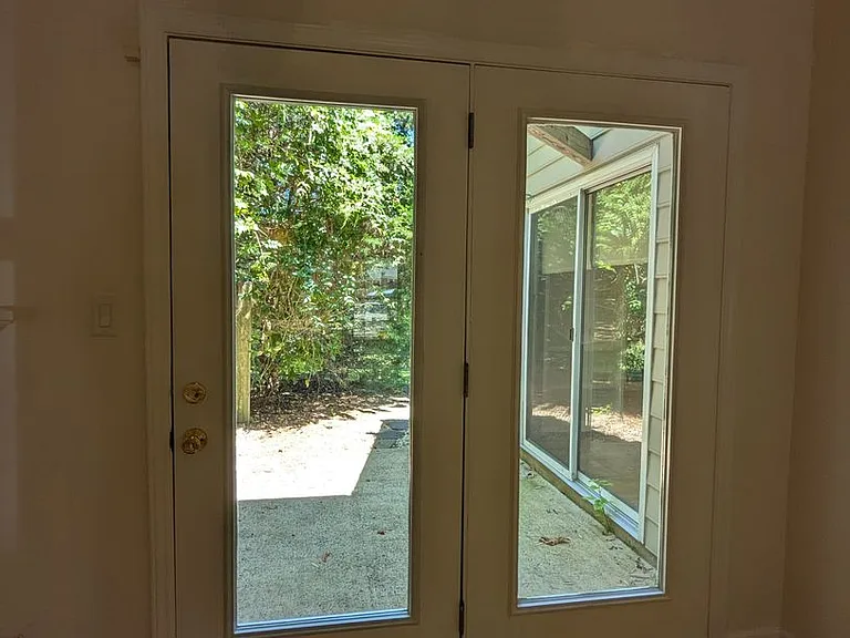 220 Saint Andrews Ln — Photo 28