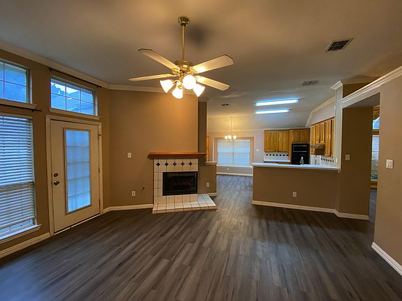 5th image of 116 Branchwood Trl