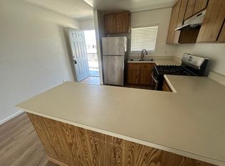 1051 Gladys Ave APT 6, Long Beach, CA 90804