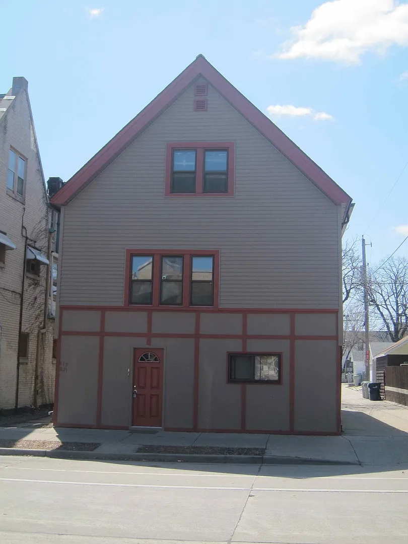 819 E. Center St. — Photo 1